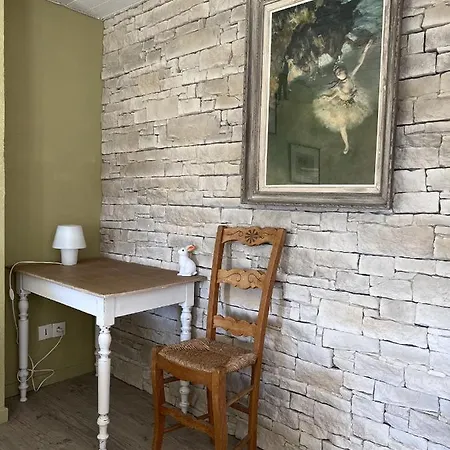 La Table D'elodie Oda ve Kahvaltı